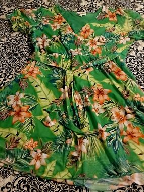 inspired hearts green dress | Dresses | Floral Ruffle Inspired Hearts Black floral